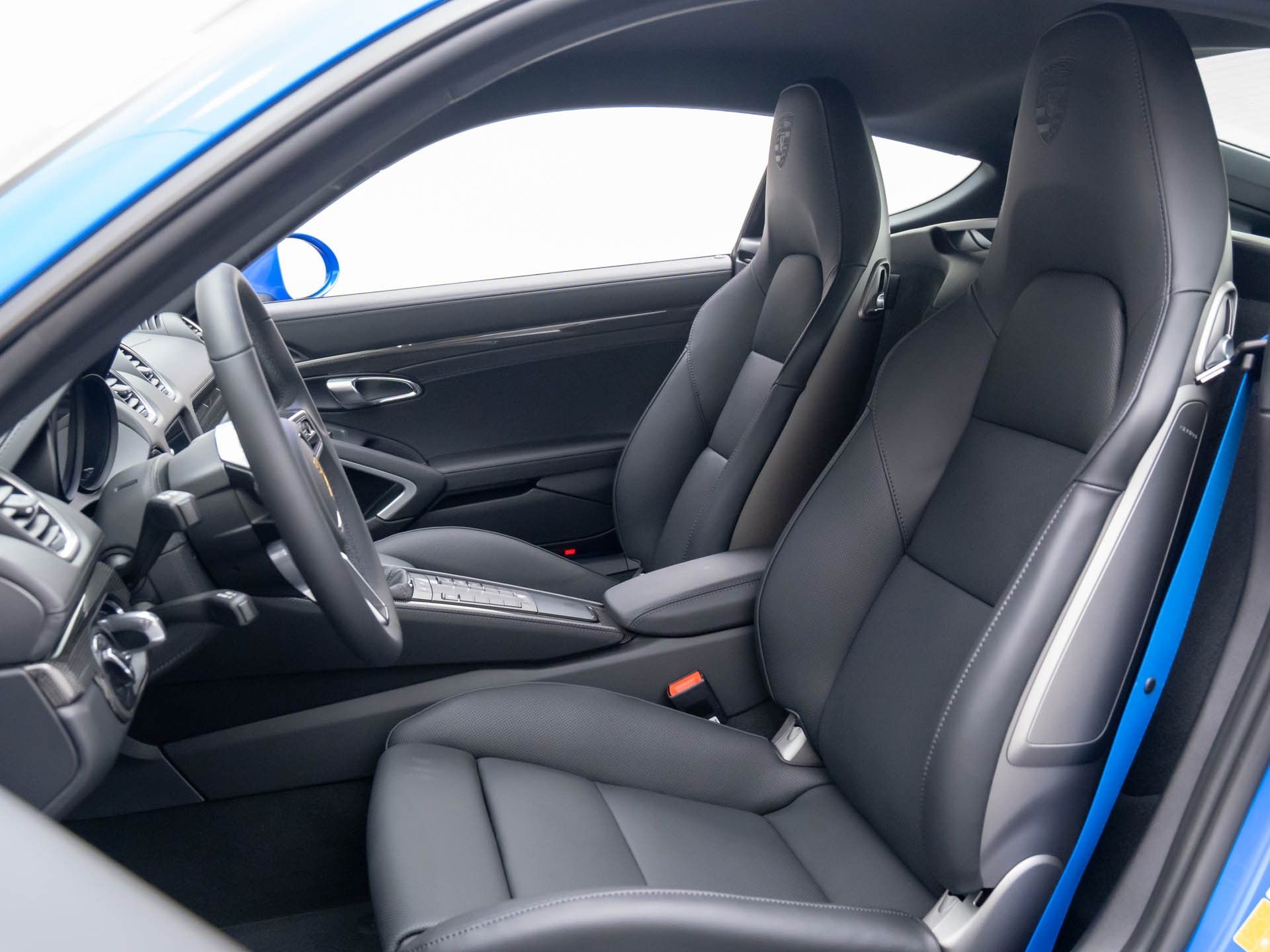 2025 Porsche Cayman Base S photo 5