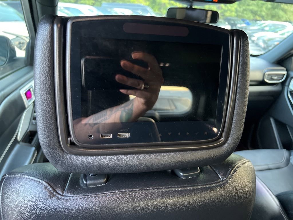 2022 Ford Explorer ST photo 24