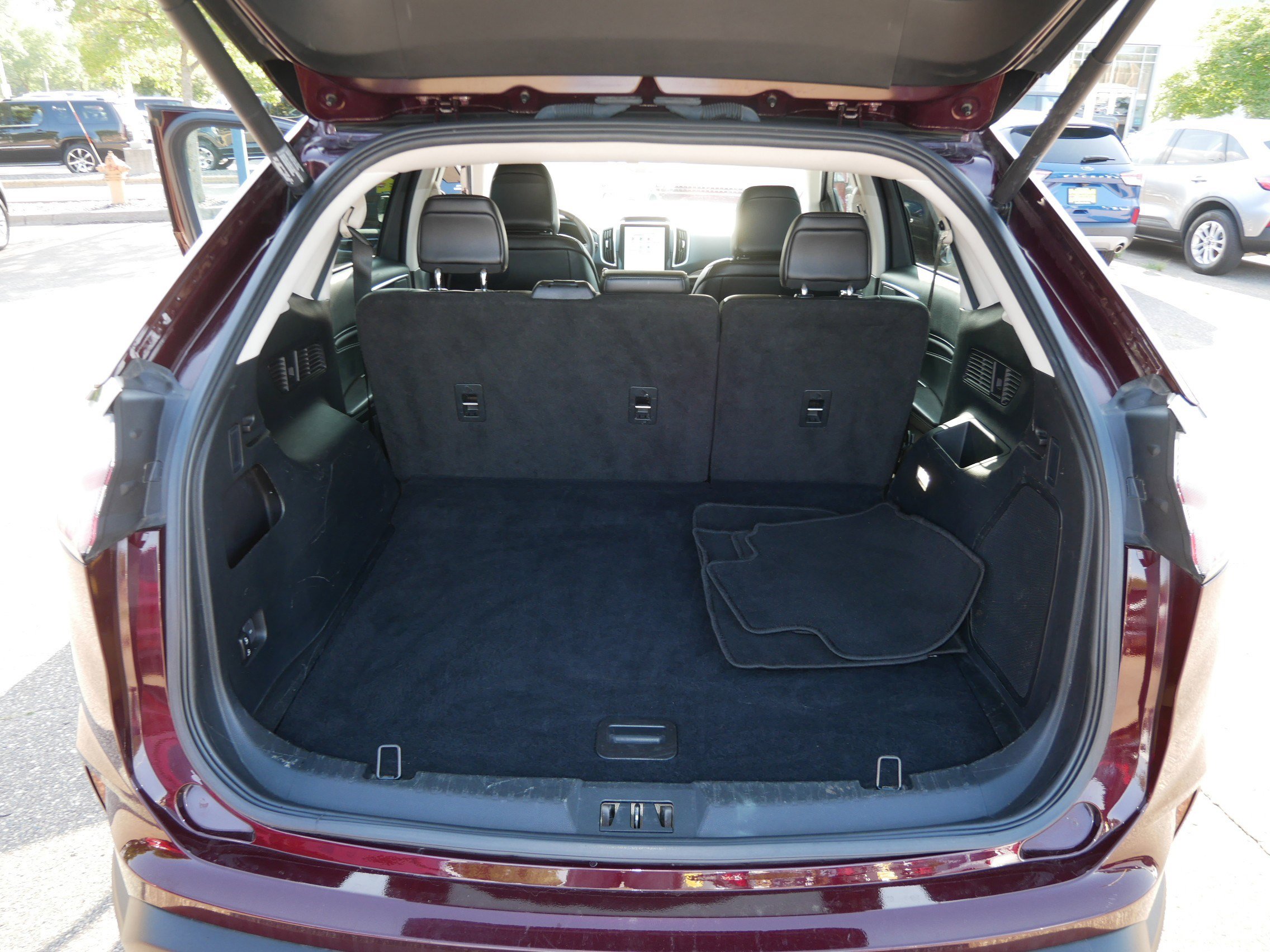 2022 Ford Edge Titanium photo 18