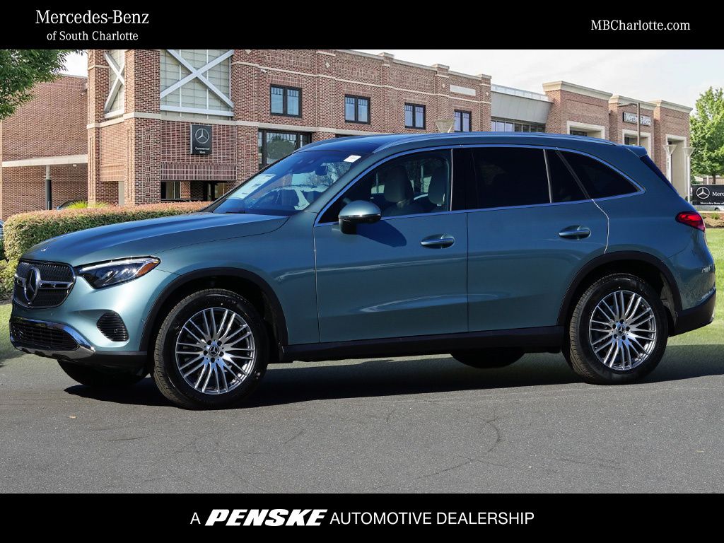 2026 Mercedes-Benz GLC Base's photo