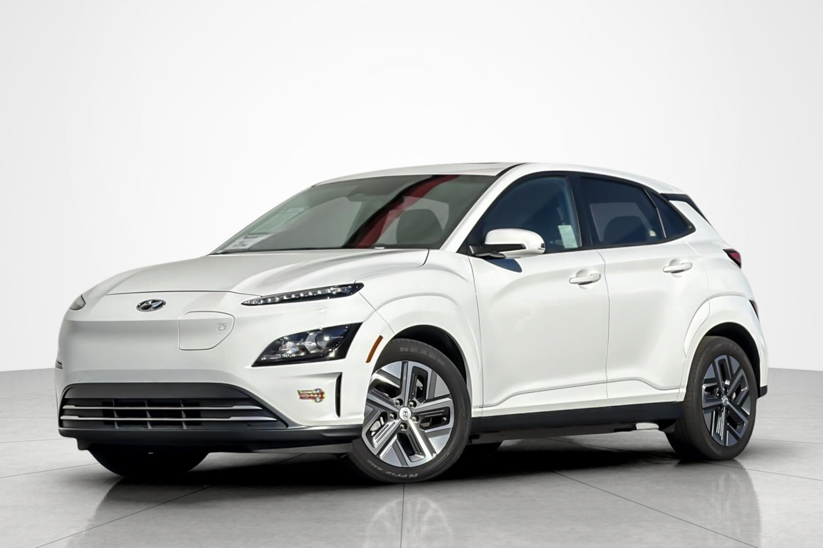 2022 Hyundai Kona EV SEL's photo