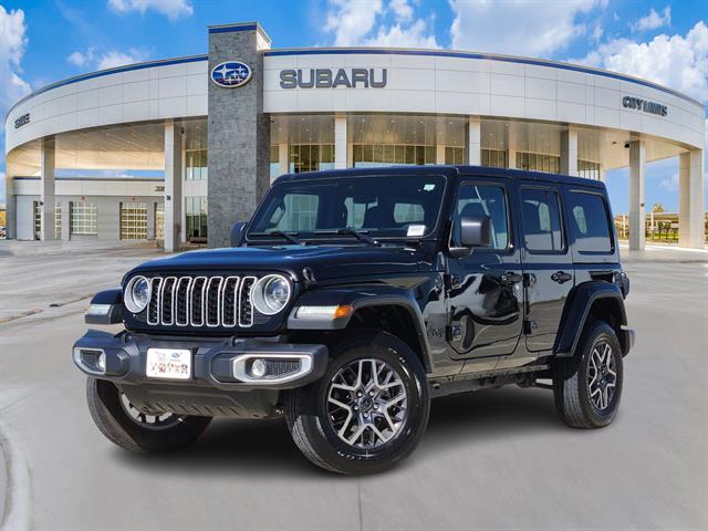 2025 Jeep Wrangler 4-Door Sahara's photo