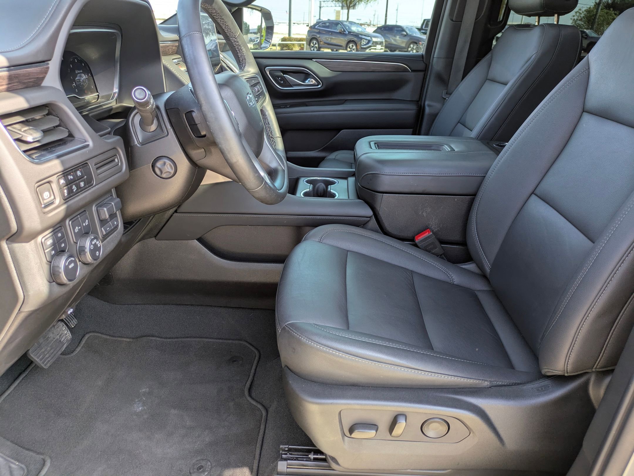 2023 Chevrolet Tahoe Z71 photo 9