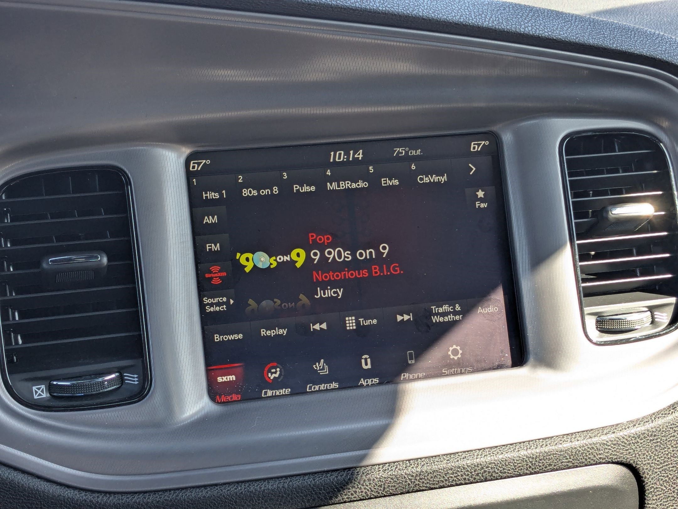 2023 Dodge Charger SXT AWD photo 19