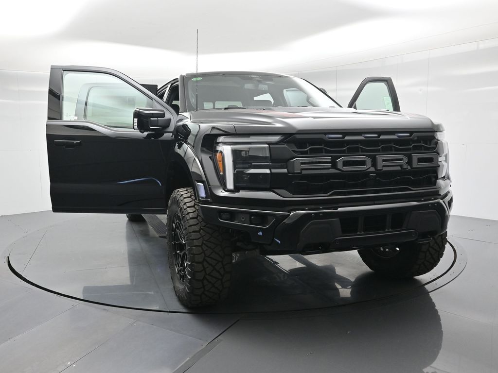 2025 Ford F-150 Raptor photo 29
