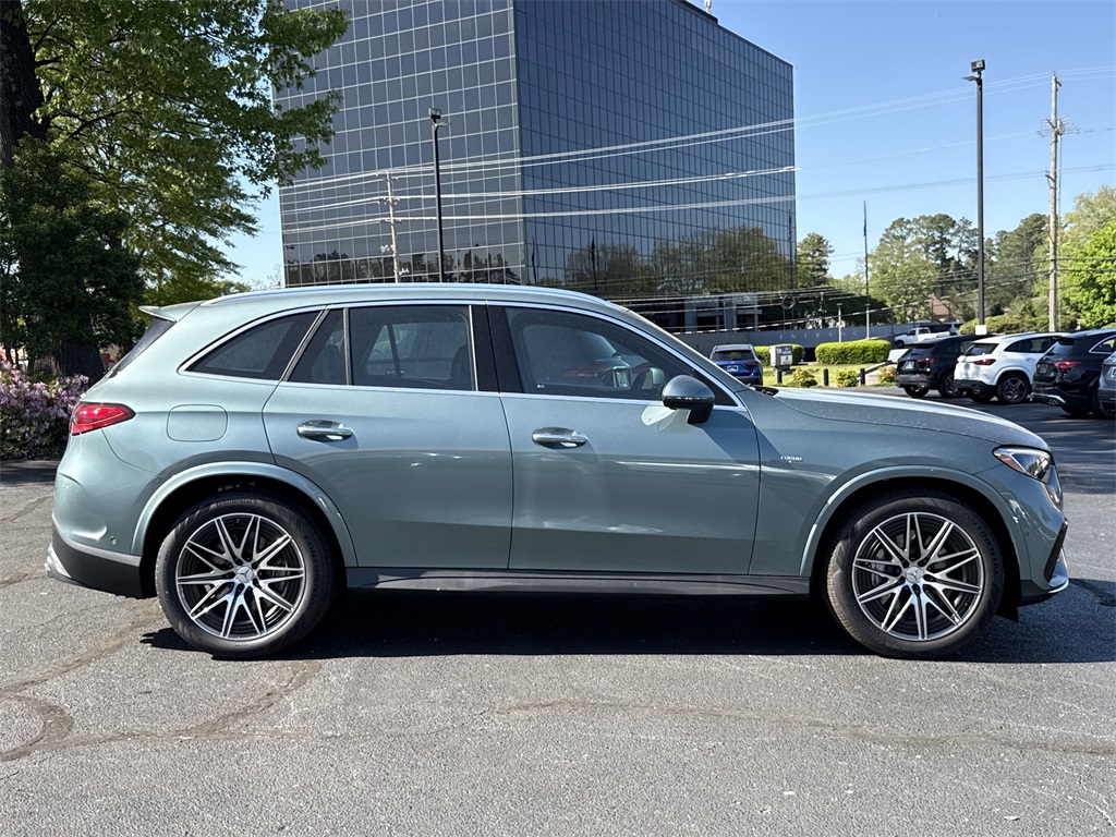 2025 Mercedes Benz GLC 43 AMG photo 6