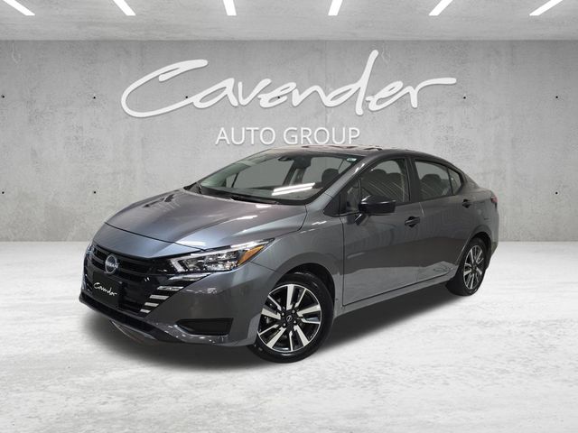 2025 Nissan Versa S's photo
