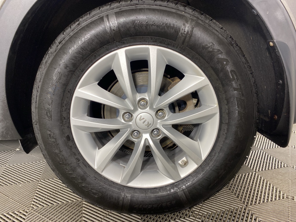 2017 Kia Sorento LX photo 10