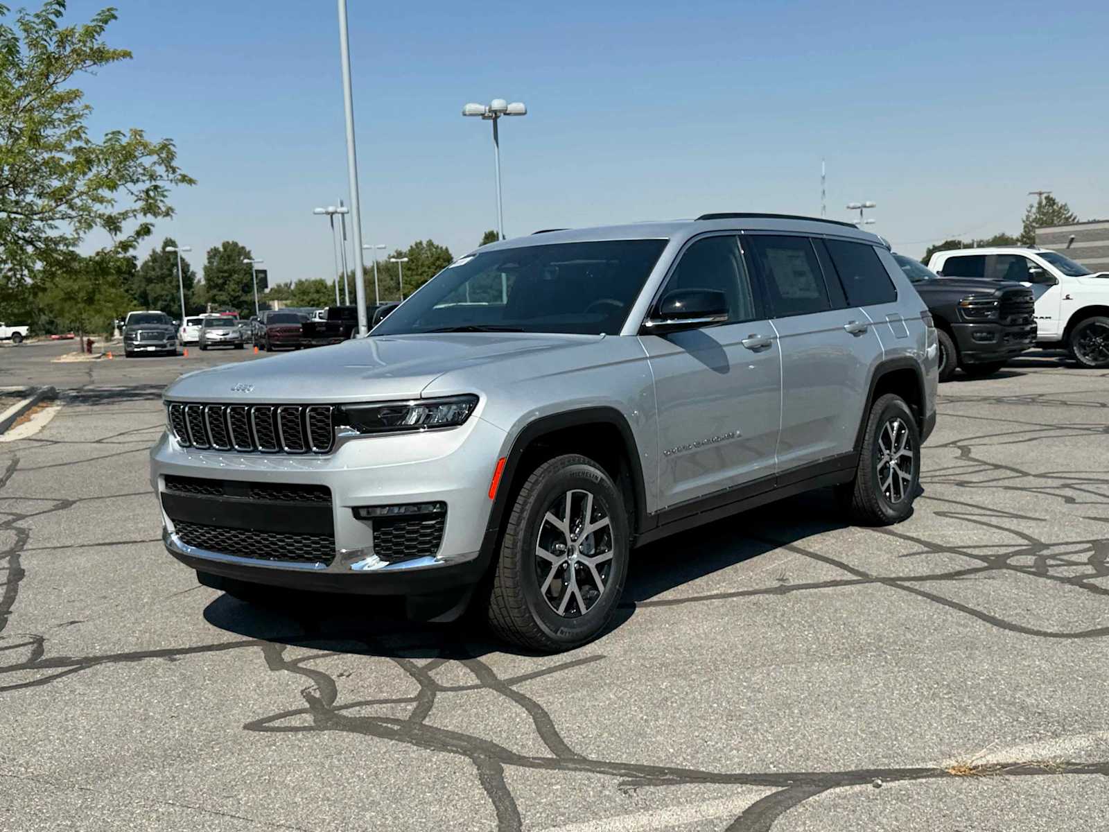 2025 Jeep Grand Cherokee L Limited's photo