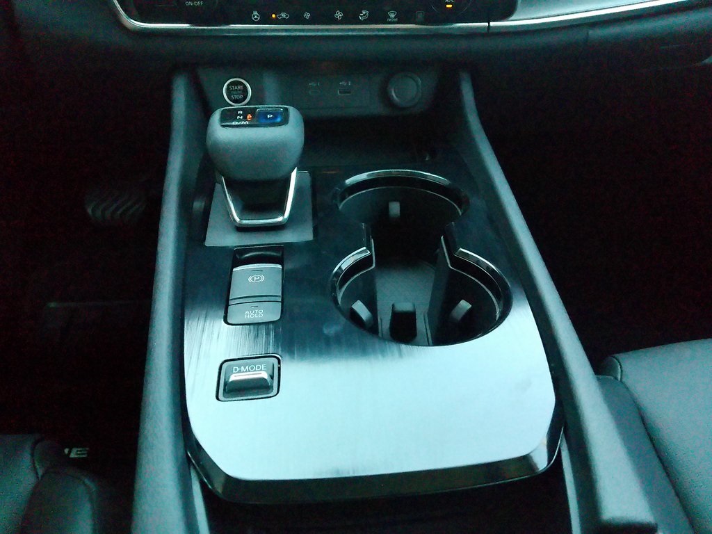 2021 Nissan Rogue SV photo 35
