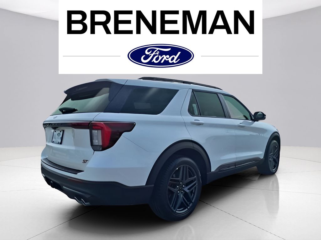 2025 Ford Explorer ST photo 3