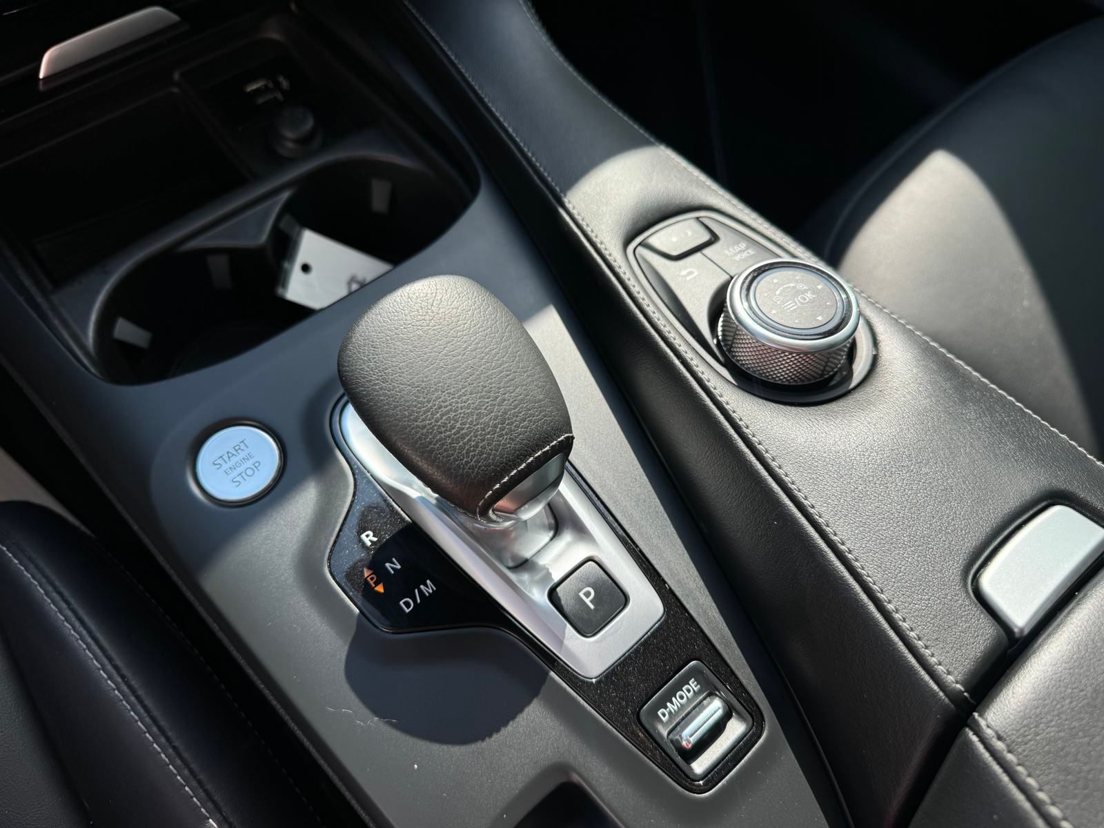 2019 Infiniti QX50 Luxe photo 12