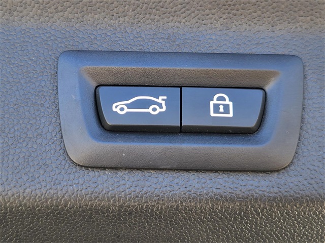 2021 Mini Cooper Signature photo 11