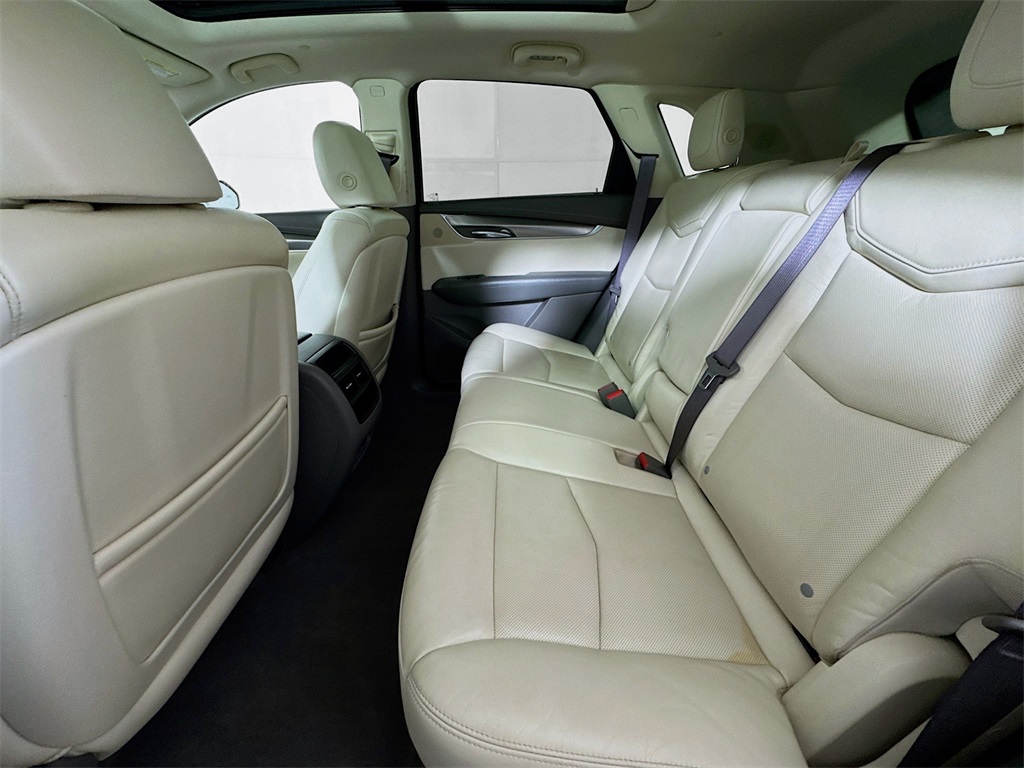 2017 Cadillac XT5 Luxury photo 13