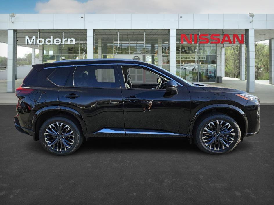 2025 Nissan Rogue Platinum photo 6