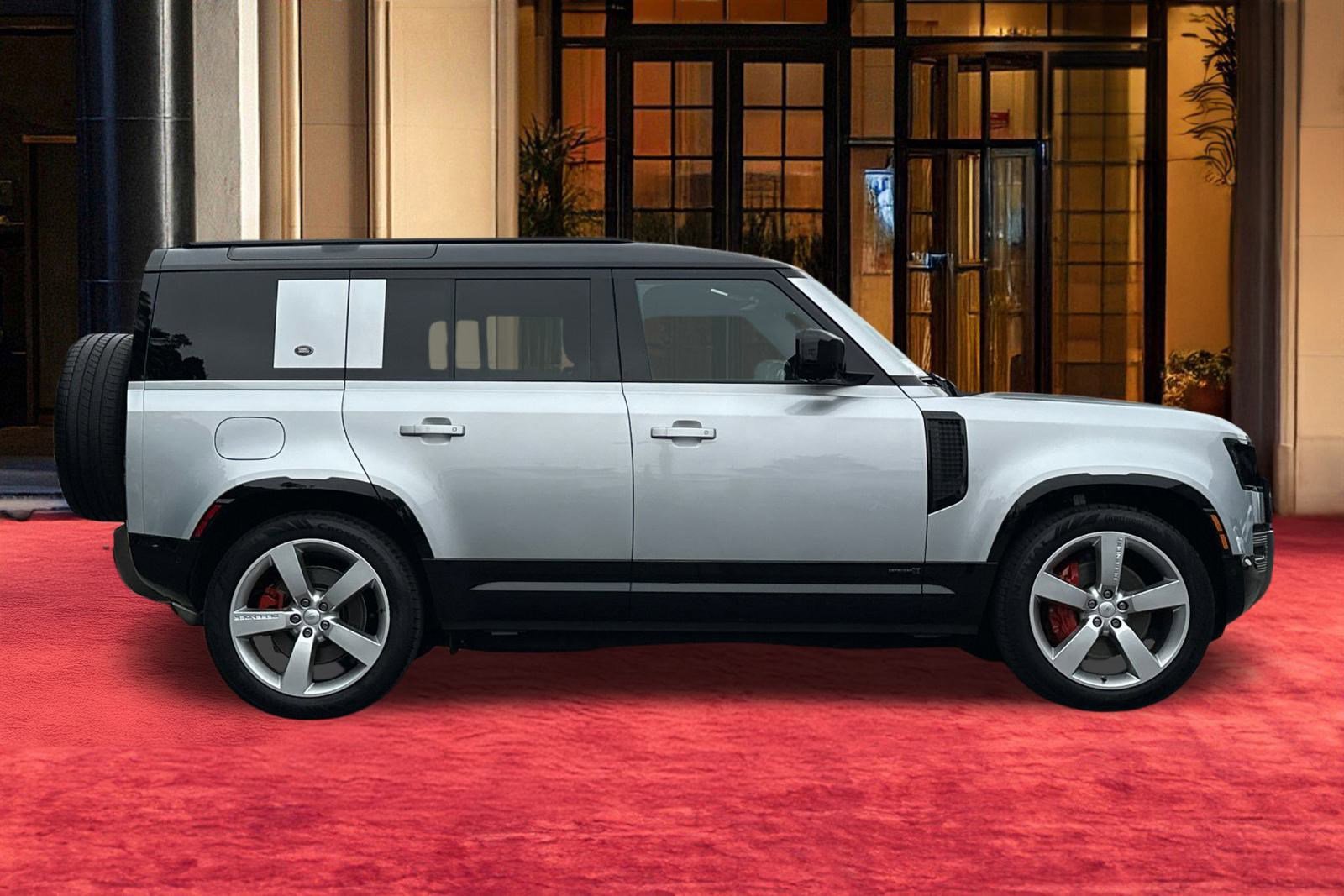 2023 Land Rover Defender 110 X photo 7