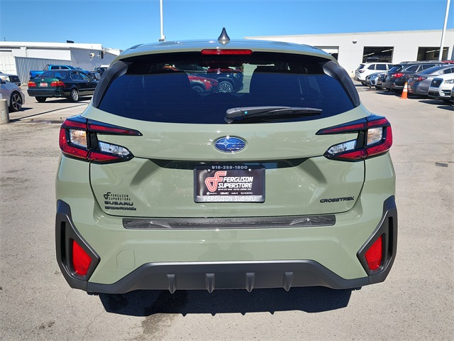 2026 Subaru Crosstrek Base photo 2