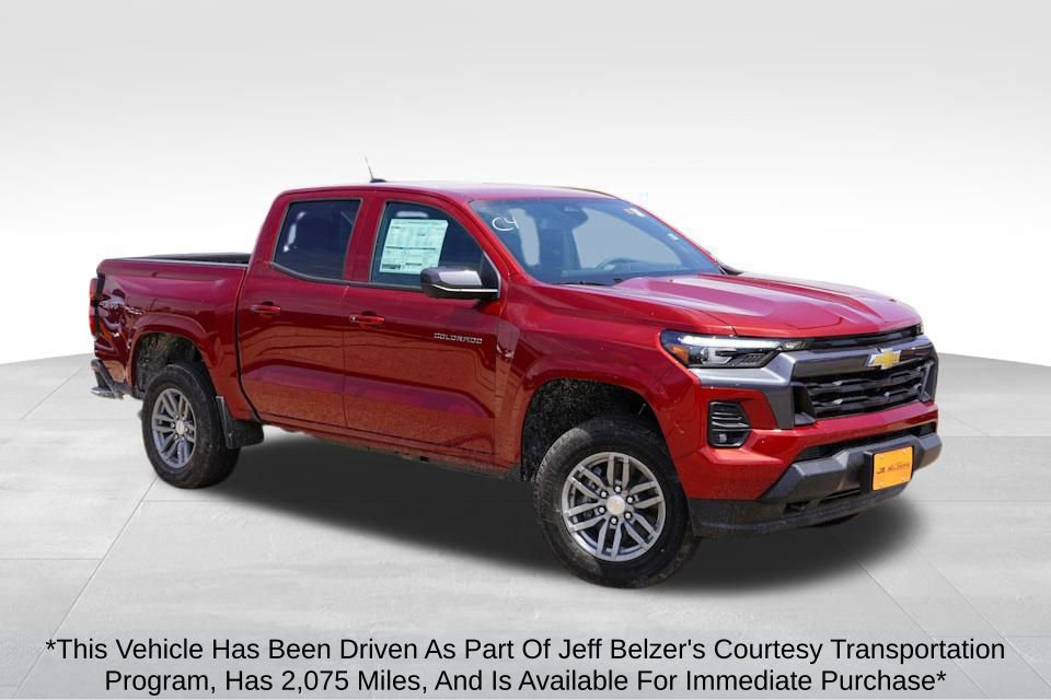 2025 Chevrolet Colorado LT's photo