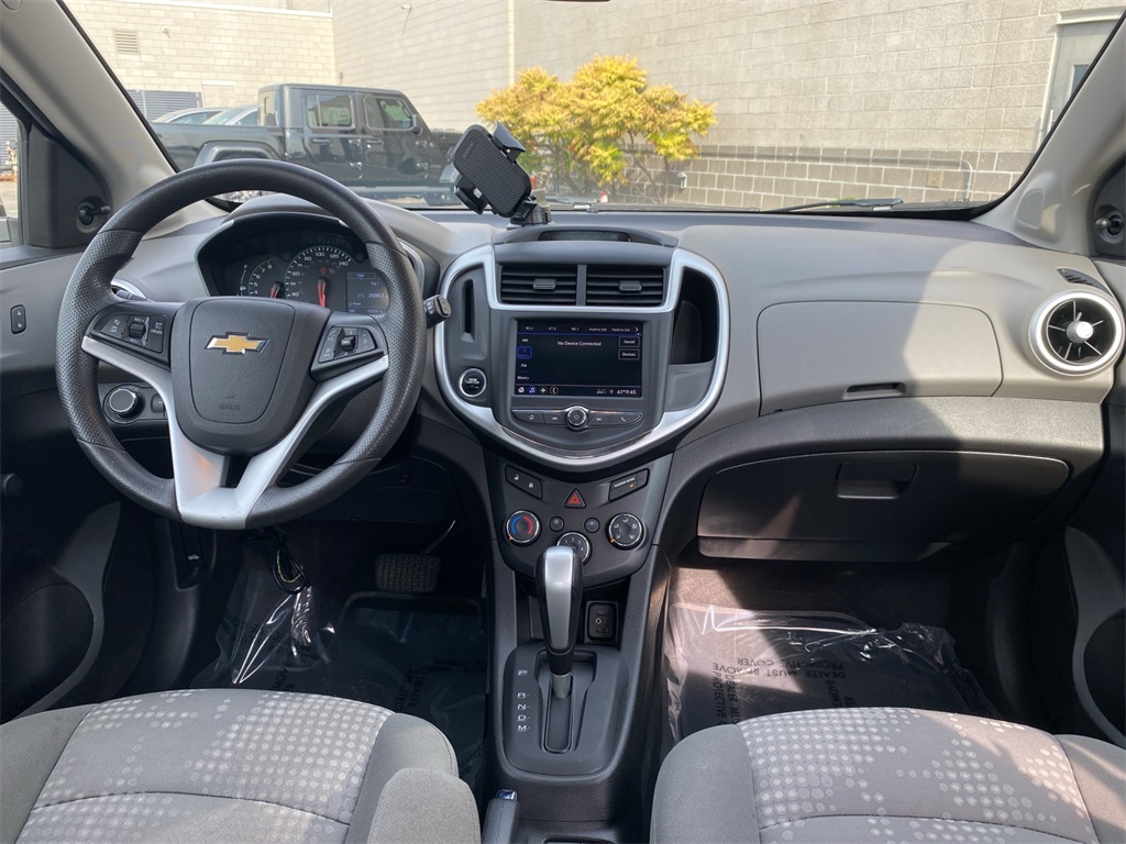 2020 Chevrolet Sonic LT photo 28
