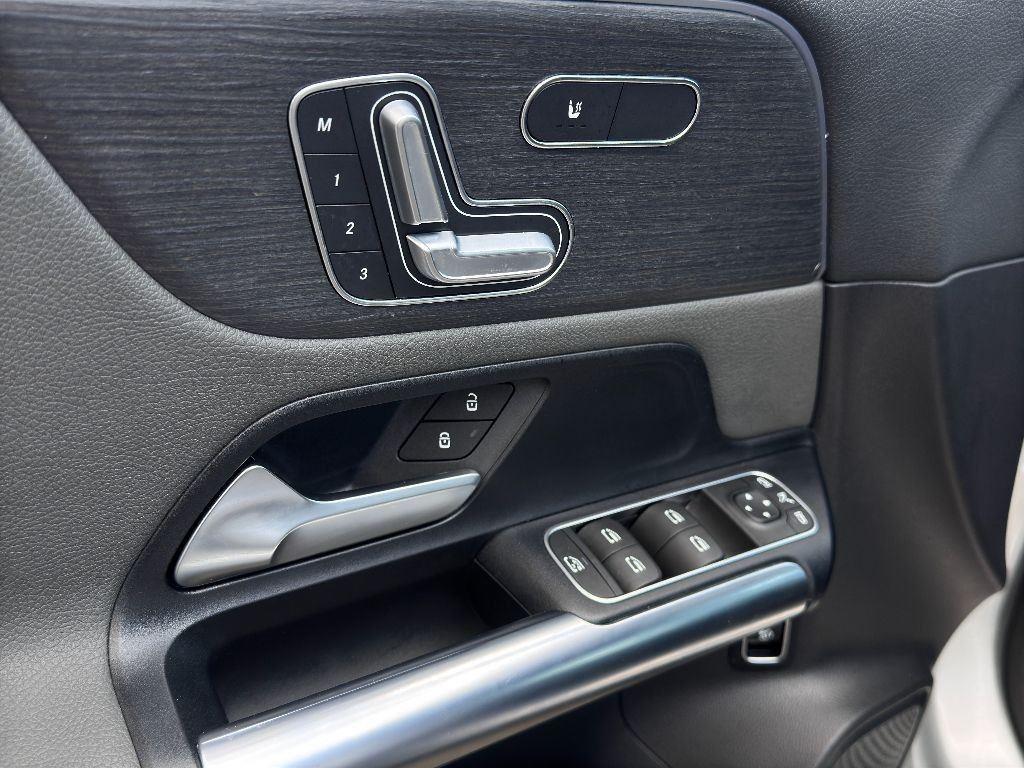 2022 Mercedes Benz GLA AMG 35 4MATIC photo 3