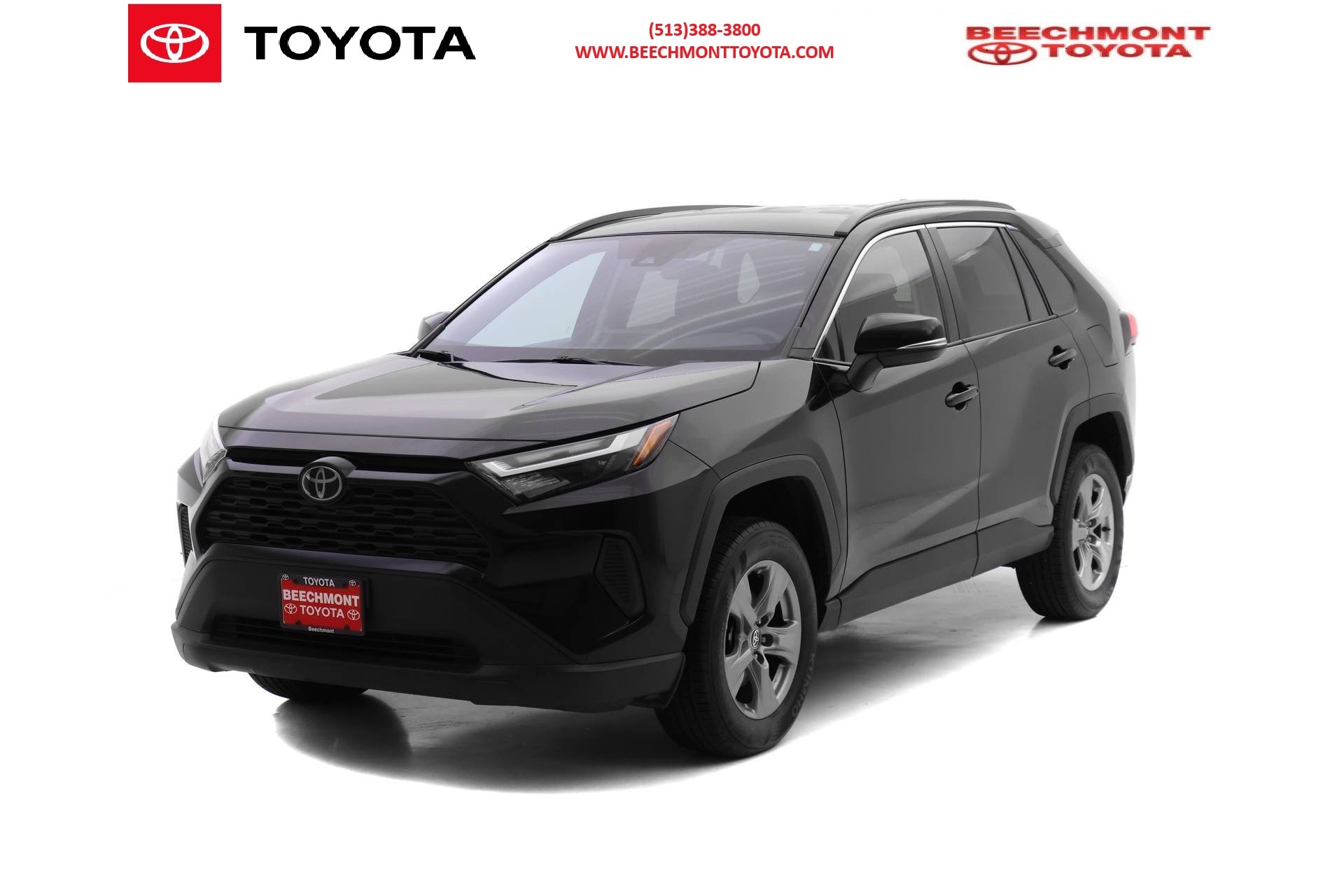 2024 Toyota RAV4 XLE's photo