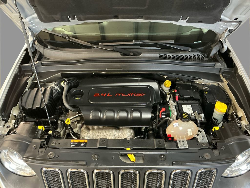 2015 Jeep Renegade Latitude photo 13