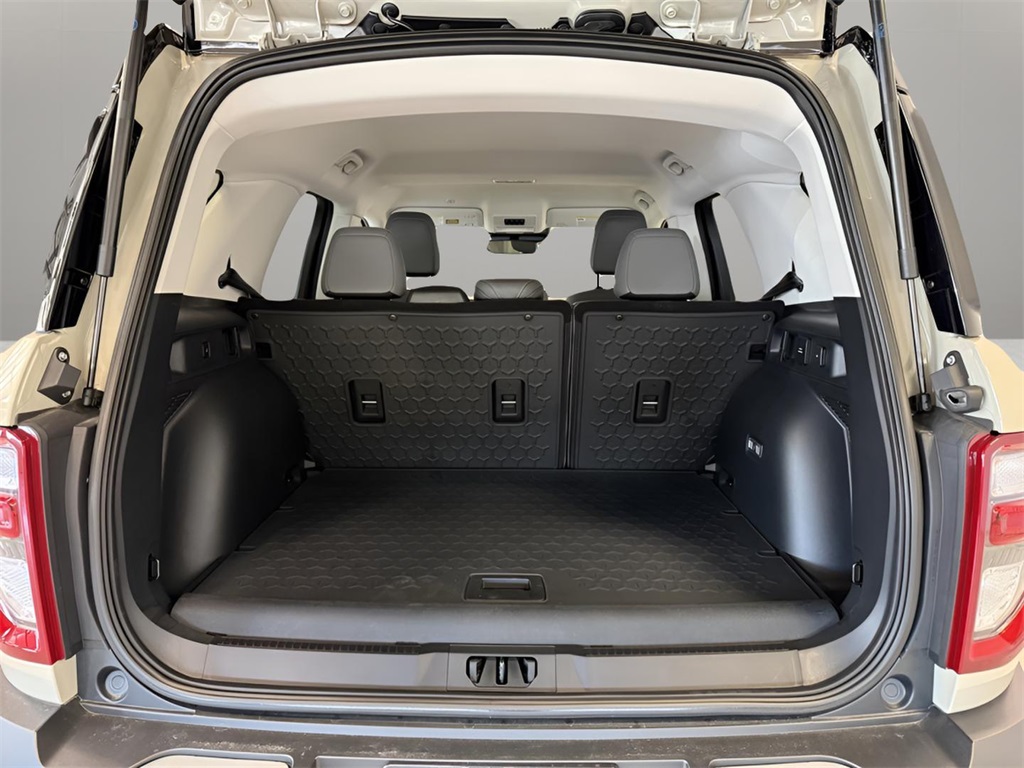 2025 Ford Bronco Sport Badlands photo 3