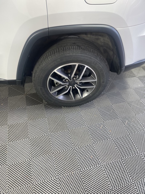 2022 Jeep Cherokee Limited Sport photo 11