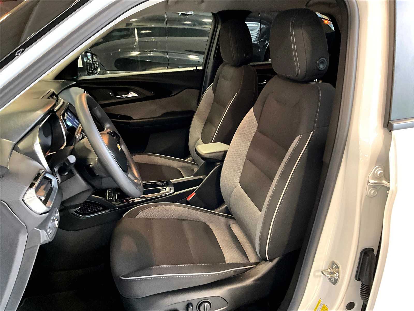 2022 Chevrolet Trailblazer LT photo 9