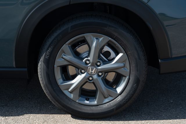 2026 Honda HR-V LX photo 9