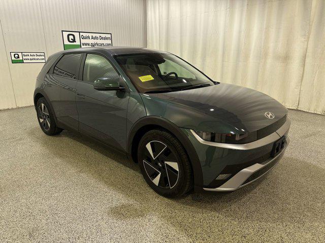 2026 Hyundai IONIQ 5 SEL's photo