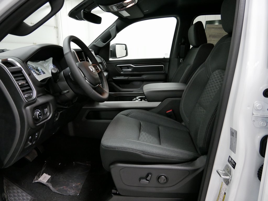 2025 Ram 1500 Big Horn Lone Star photo 4