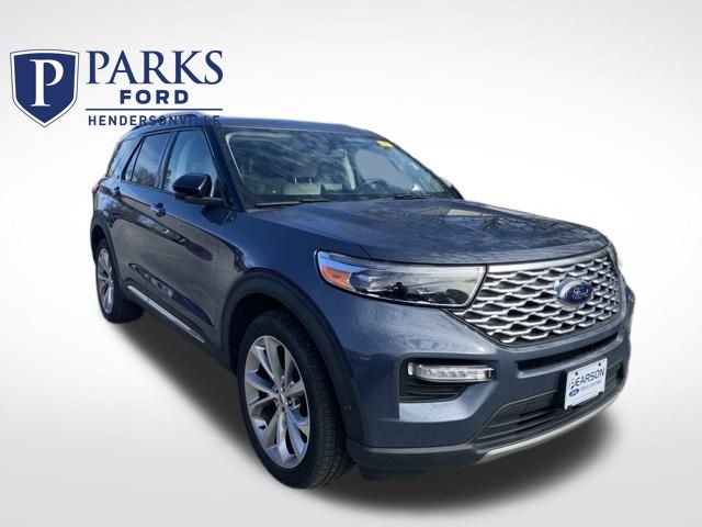 2021 Ford Explorer Platinum's photo