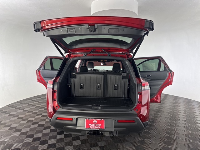 2025 Nissan Pathfinder Rock Creek photo 14