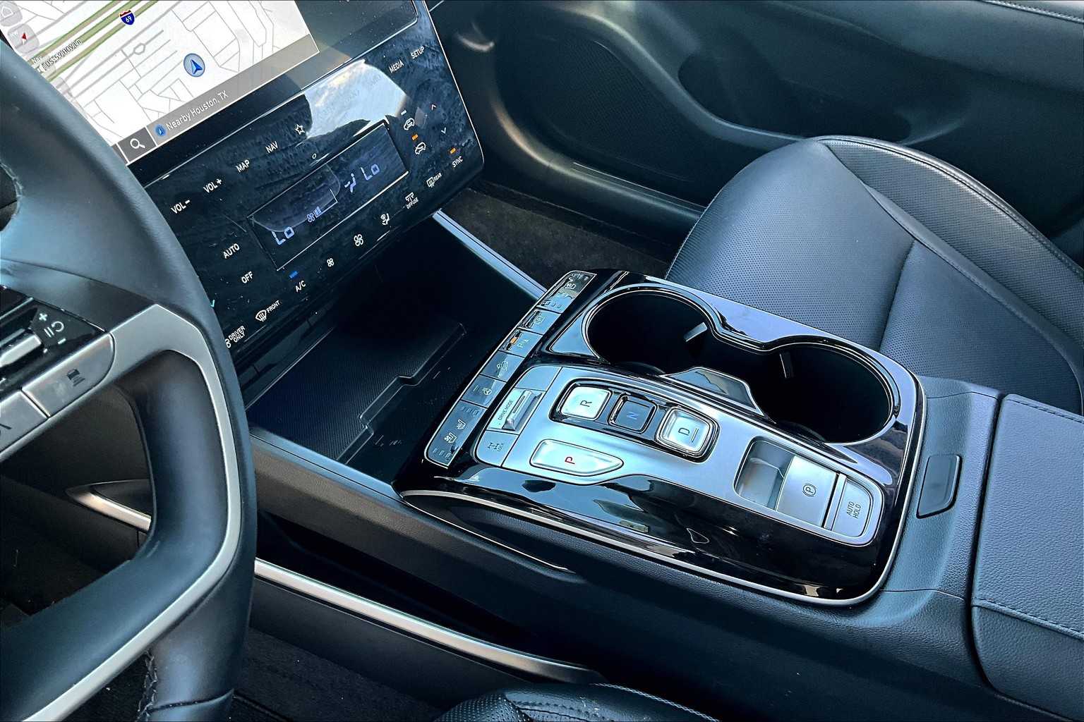 2024 Hyundai Tucson Hybrid Limited photo 12