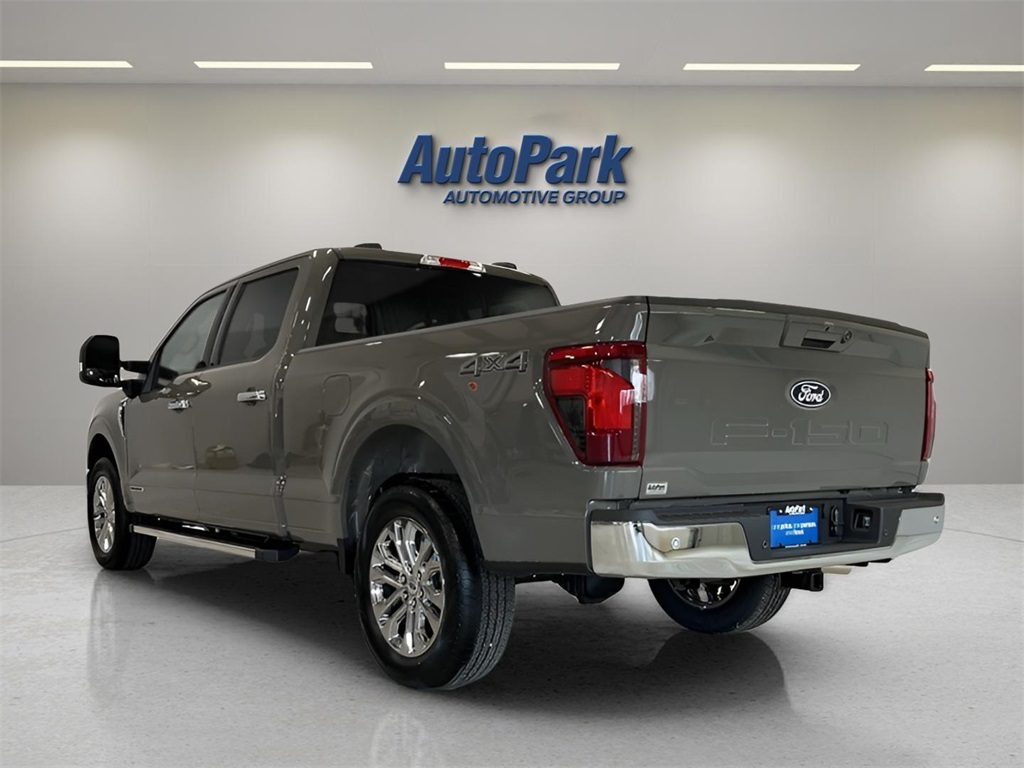 2025 Ford F-150 XLT photo 4