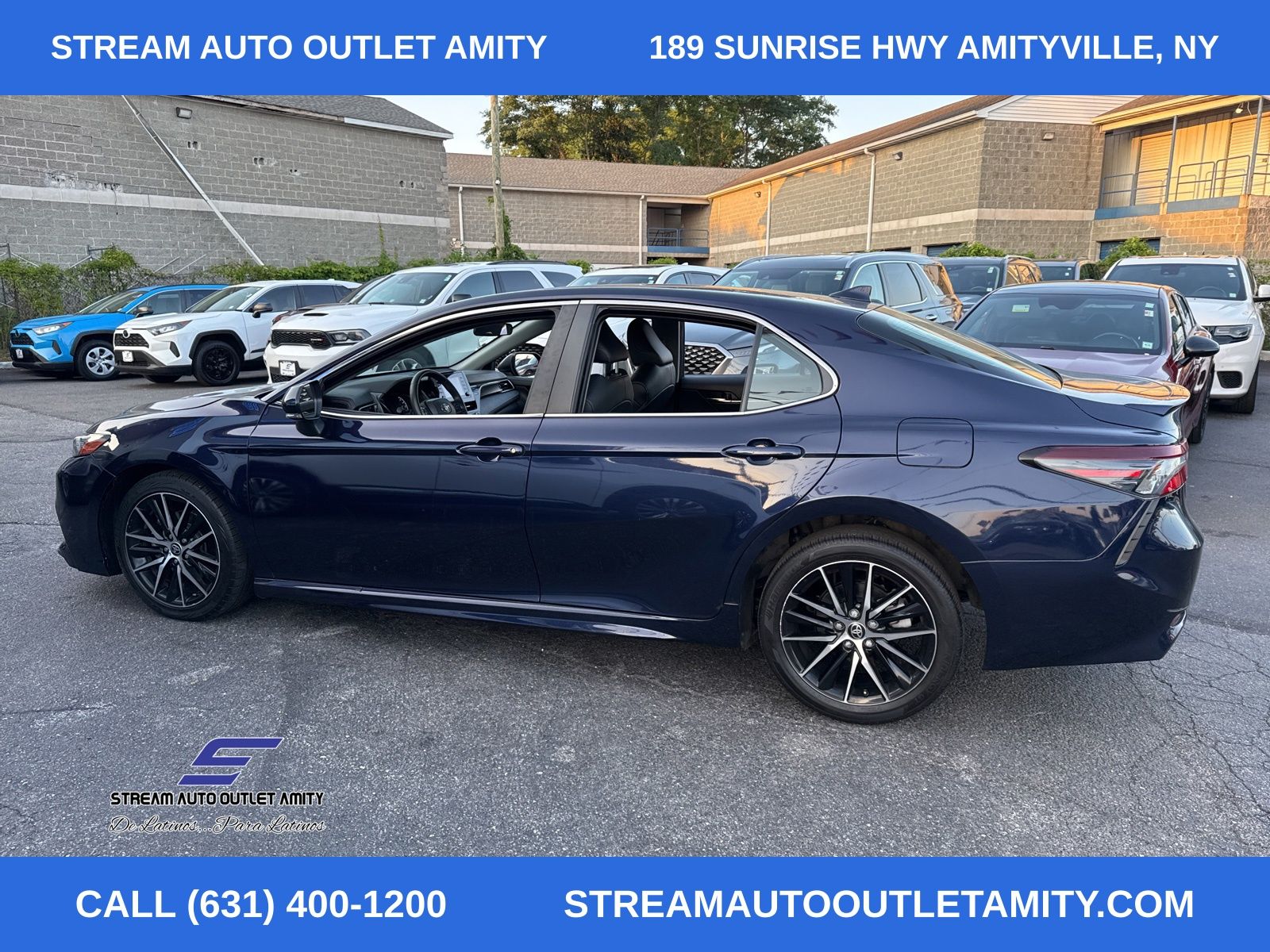 2022 Toyota Camry SE photo 4