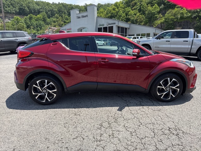 2019 Toyota C-HR Limited photo 3