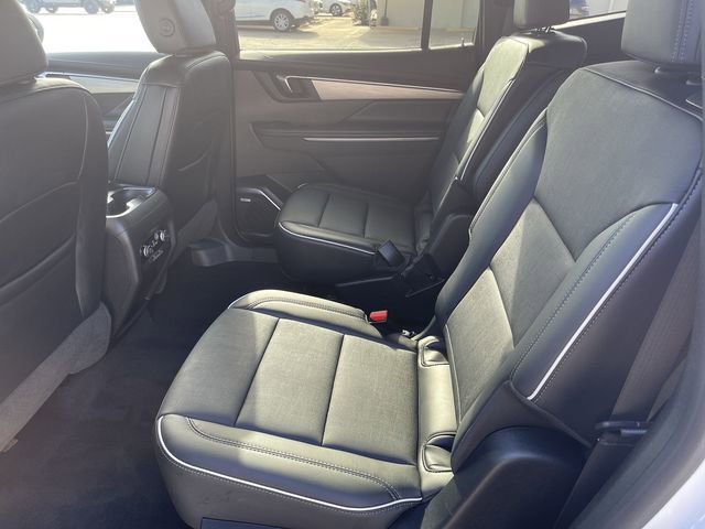 2025 Buick Enclave Preferred photo 3