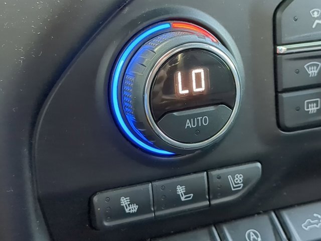 2021 Chevrolet Silverado 1500 High Country photo 2