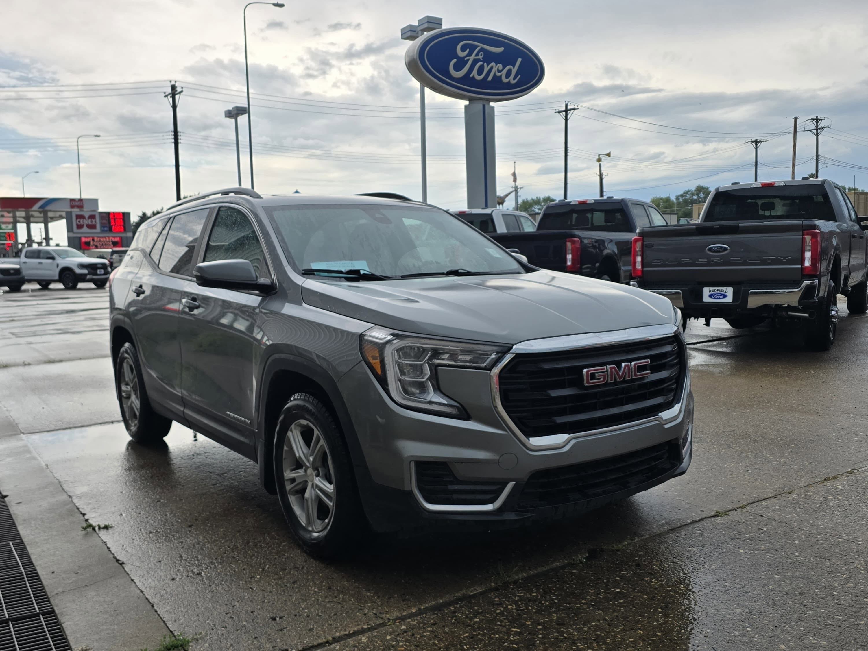 2023 Gmc Terrain SLE photo 3