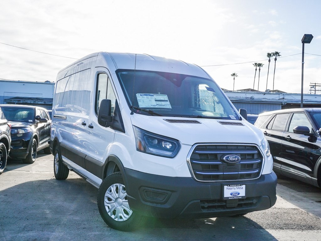 2024 Ford E-Transit Cargo Van Base's photo