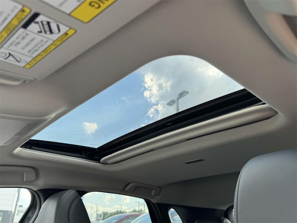 2025 Mazda CX-30 2.5 S Preferred photo 4