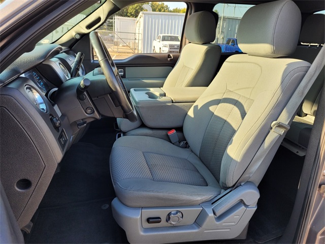 2013 Ford F-150 XLT photo 6