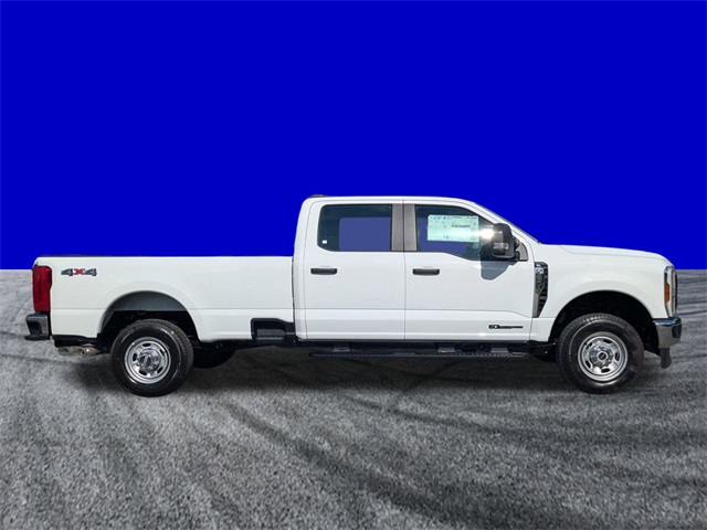 2026 Ford F-350 photo 2