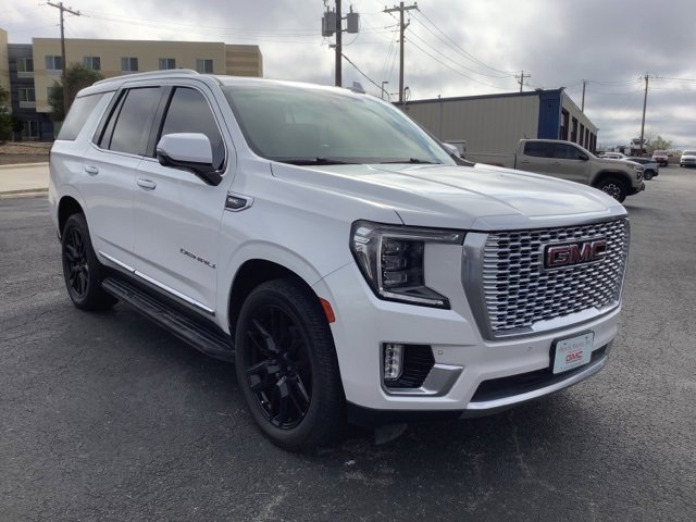 2021 GMC Yukon Denali's photo