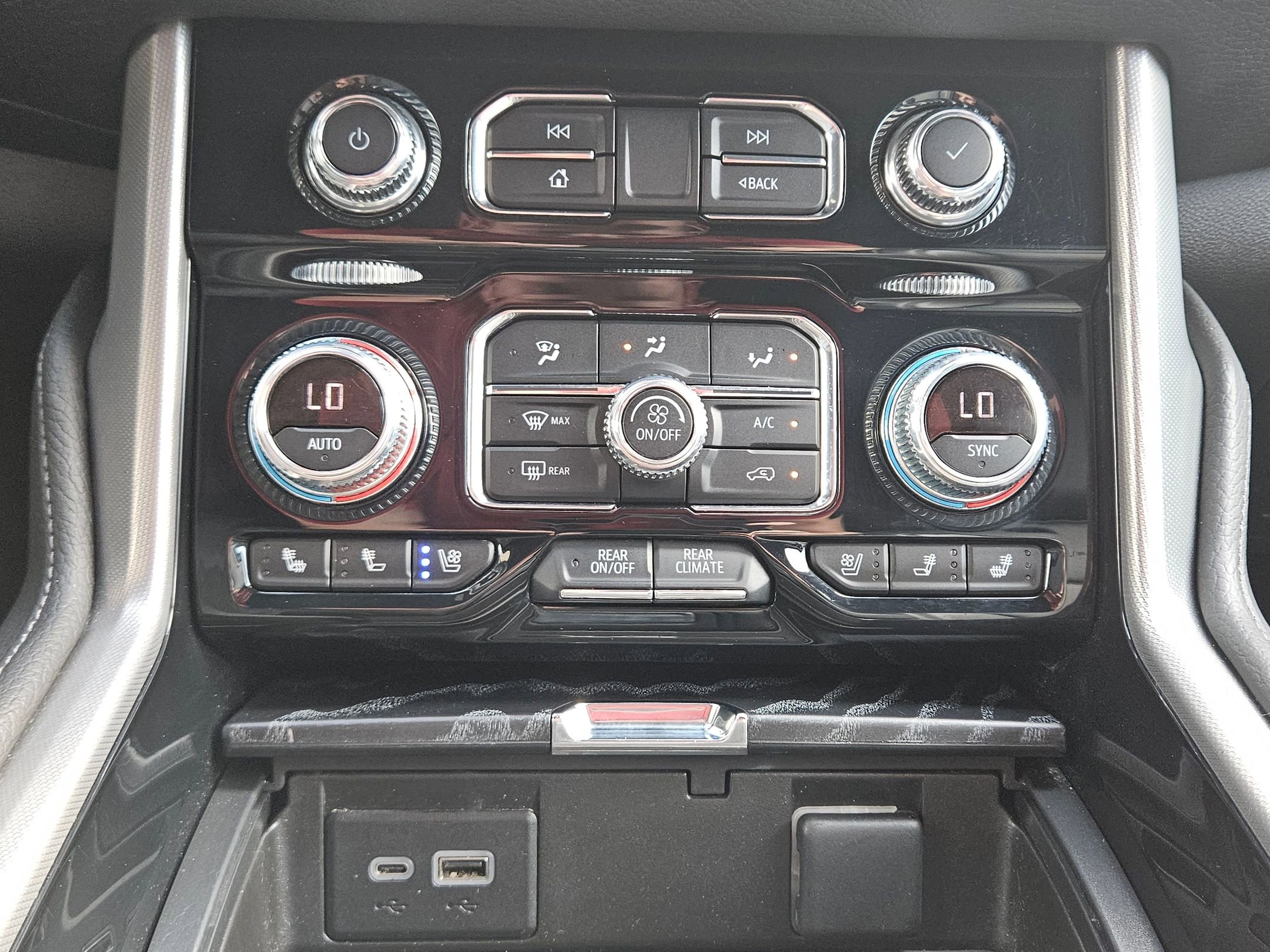 2023 Gmc Yukon Denali photo 11