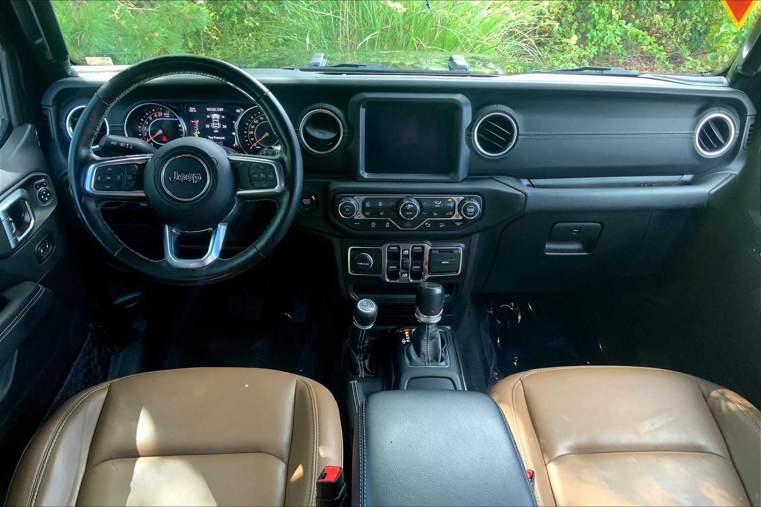 2021 Jeep Wrangler Unlimited Sahara photo 12