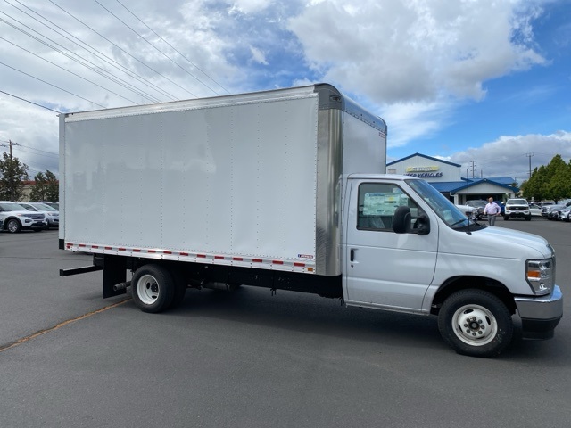 2024 Ford E-350 photo 2