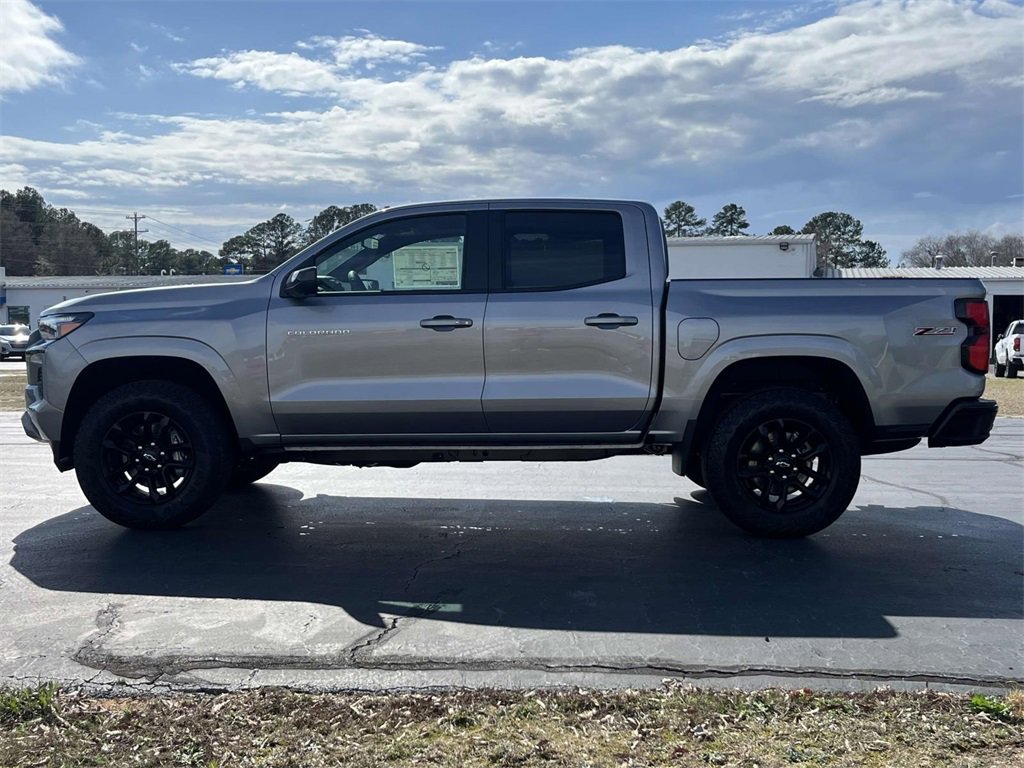 2025 Chevrolet Colorado Z71 photo 6